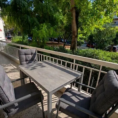 3br Spacious Center