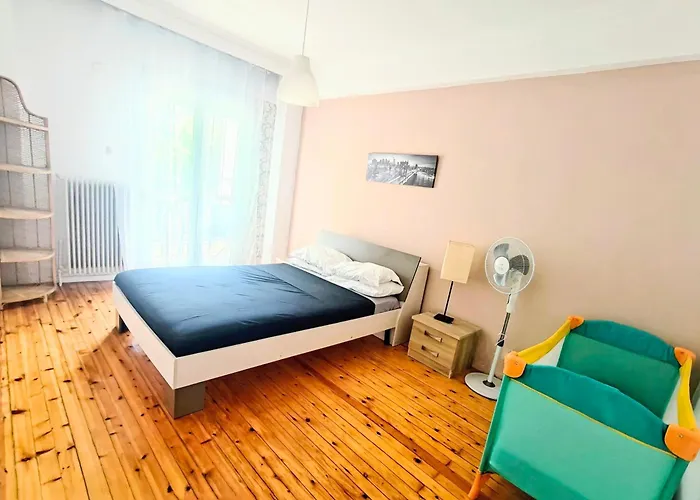 3br Spacious Center * Salonic