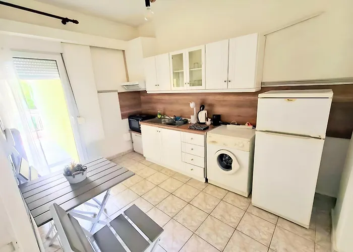 3br Spacious Center Appartement *